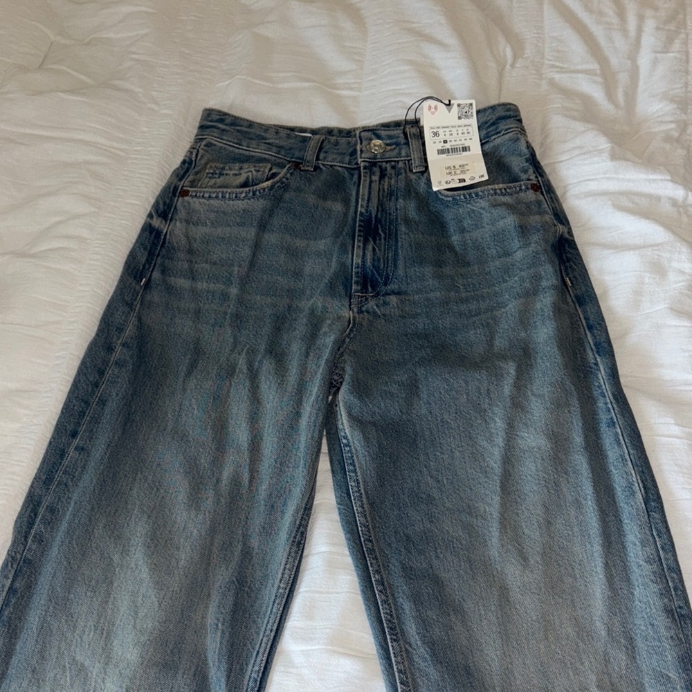ZARA wide leg size 4 jeans